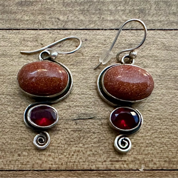 Glittered Stone Red Quartz Dangle Fishhook .925 Sterling Silver Earrings - Picture 4 of 6